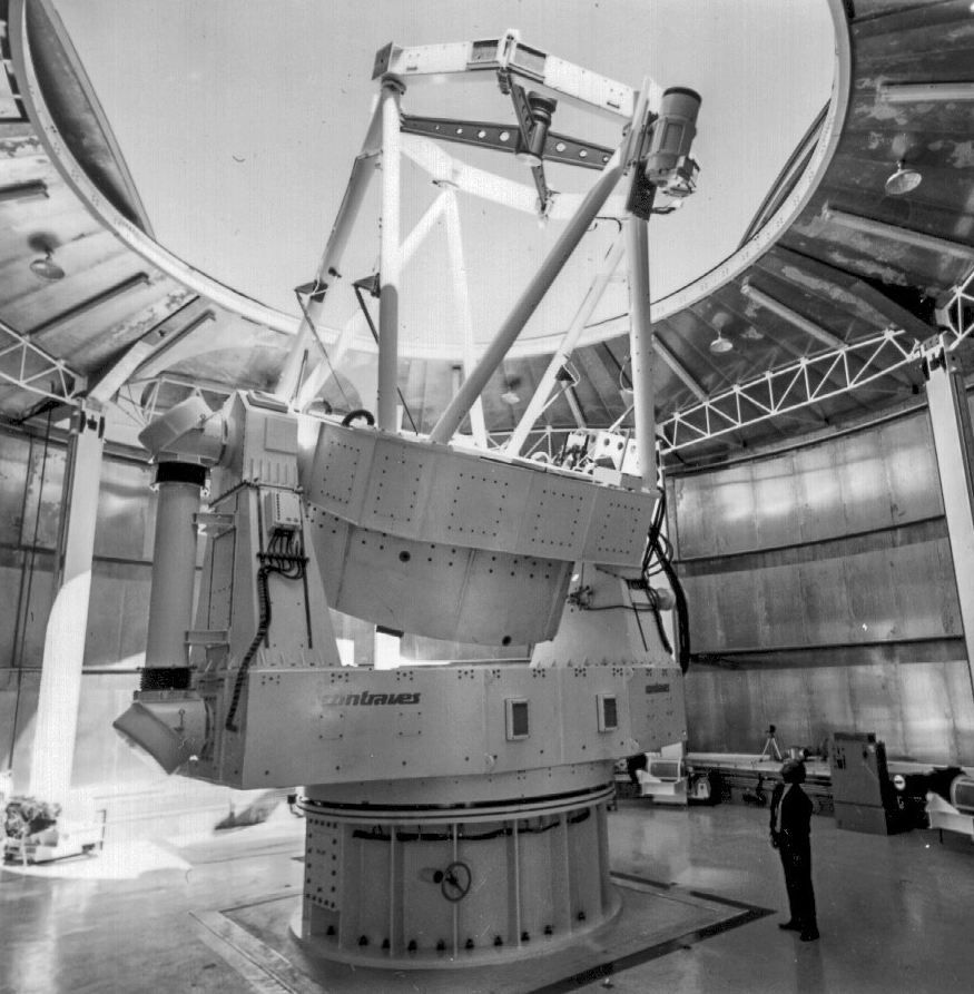 early photo of telescope system